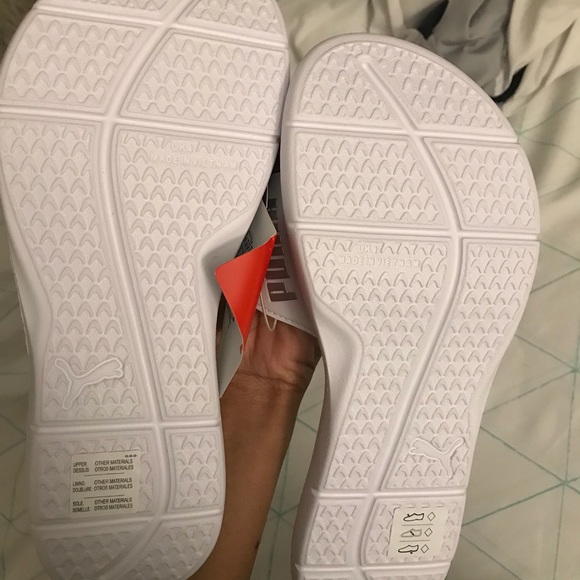 Puma slides - Picture 2 of 4